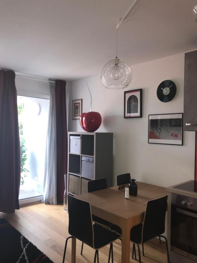 Red Flower Apartment With Pool - 5 Min To Lake Viena Exterior foto
