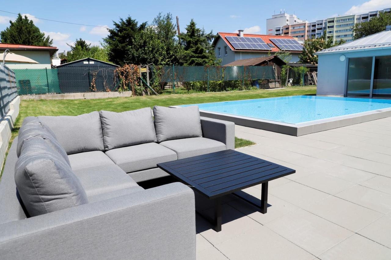 Red Flower Apartment With Pool - 5 Min To Lake Viena Exterior foto